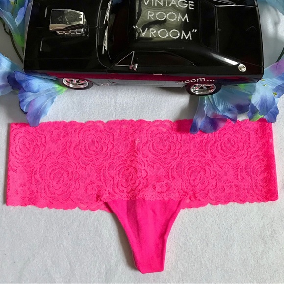 ✅2/$20✅ Victoria's Secret PINK NWT Cheekster S - Picture 2 of 11